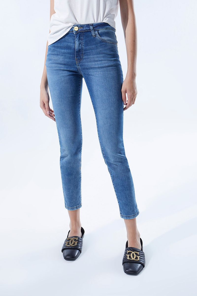 JEAN-TYLOR-REMERA-CAMPBELL-BUFANDA-COZY1_0444