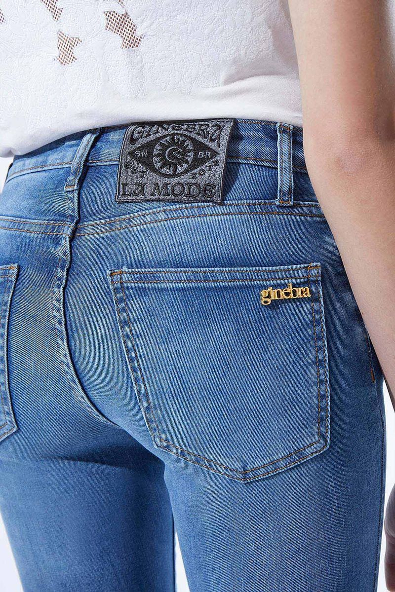 JEAN-TYLOR-REMERA-CAMPBELL-BUFANDA-COZY1_0451