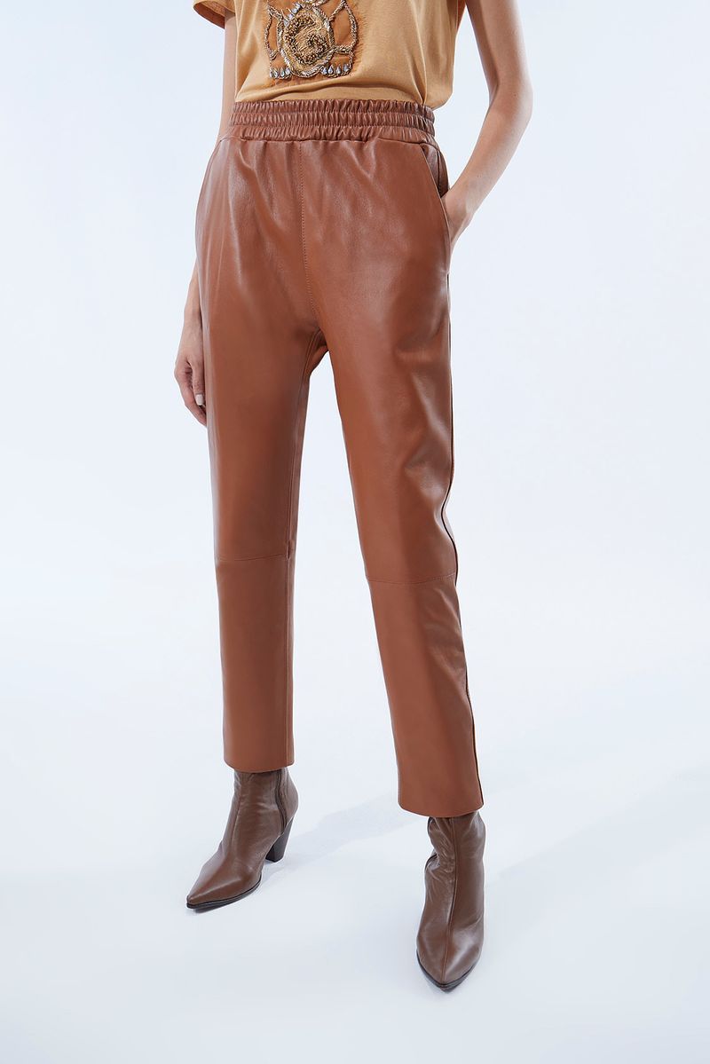 REMERA-TRINITY-PANTALON-BRONX_0122
