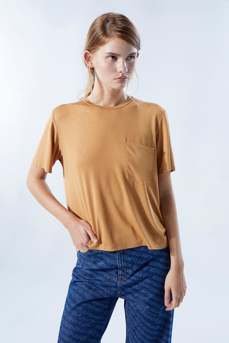 REMERA-TRIBECCA-CAMEL-1