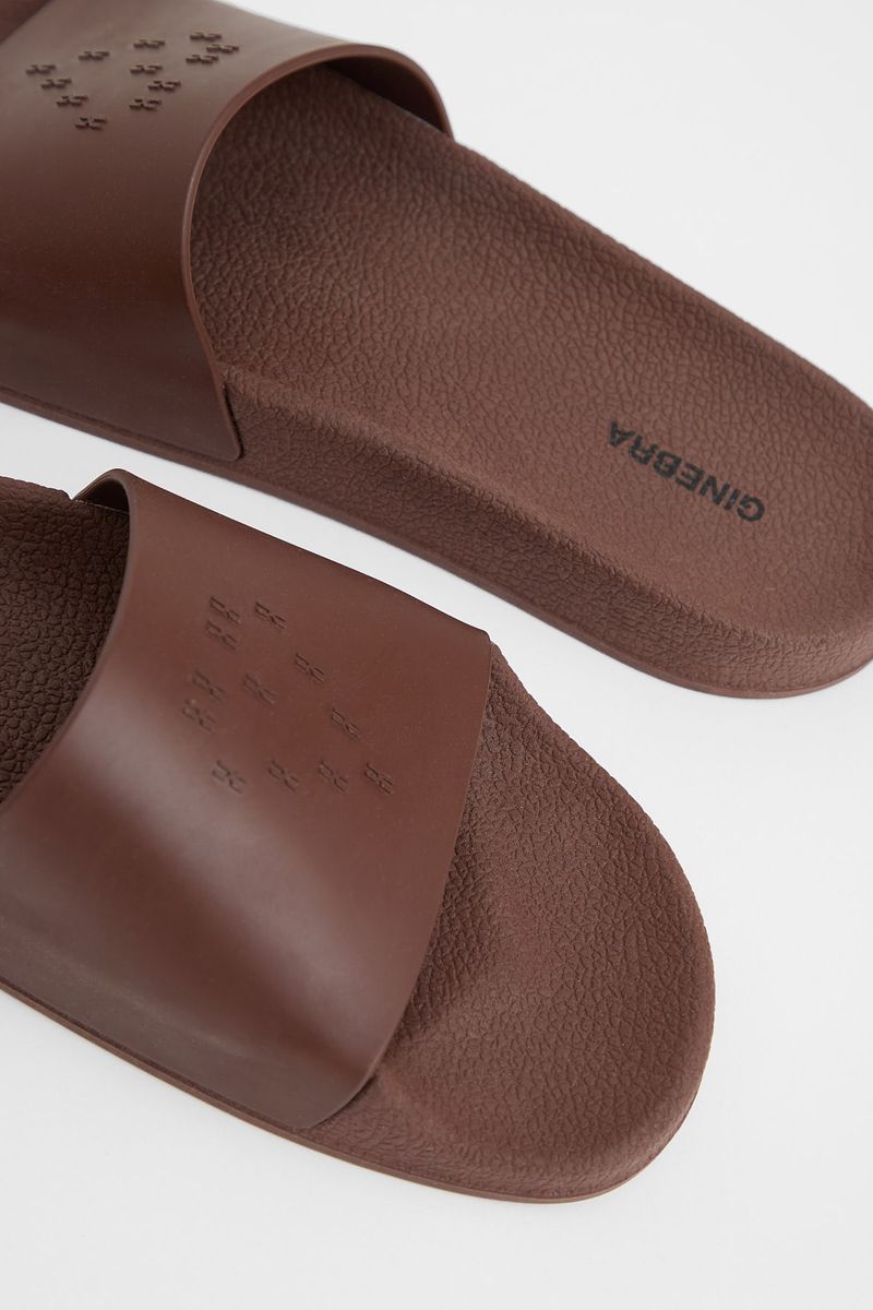 Adilette Gnbr
