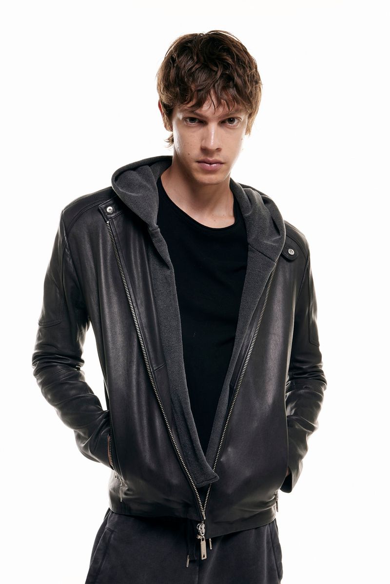 Campera-Cuero-New-Classic