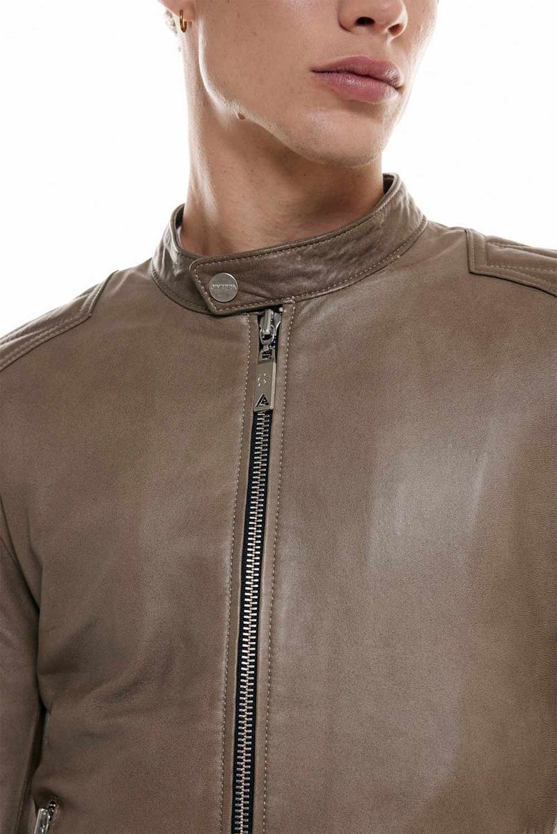 Campera-Cuero-New-Classic