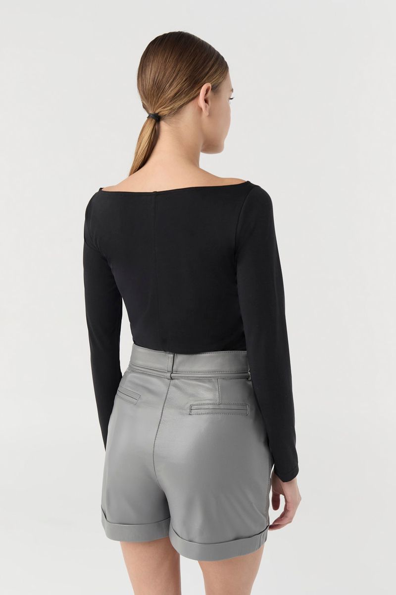 Remera-Hendry